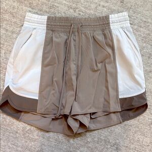 Abercrombie & Fitch YPB motionTEK High Rise Lined Workout Shorts